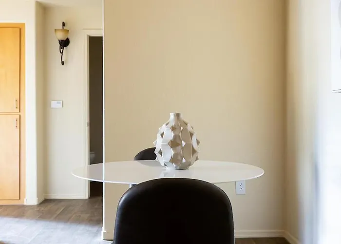 Apartment Landing Modern With Amazing Amenities Avondale