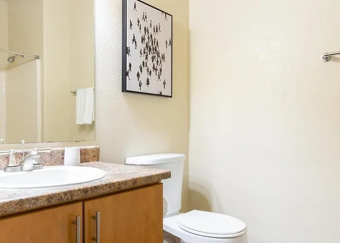 Landing Modern With Amazing Amenities *