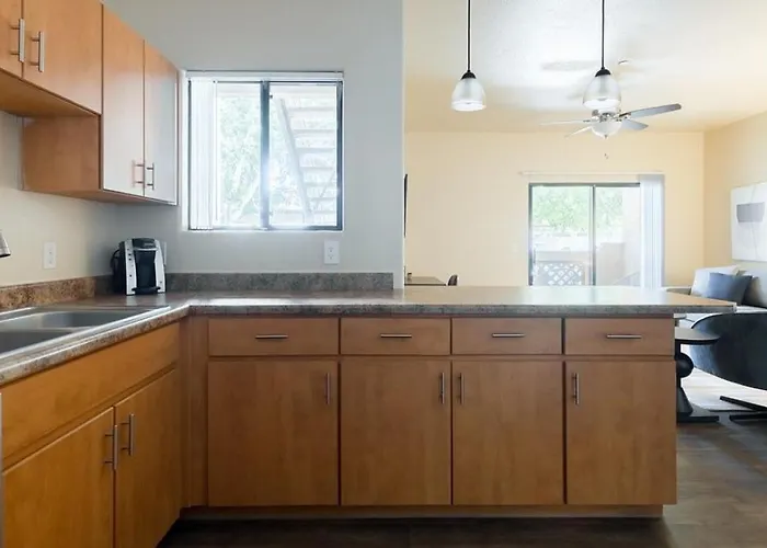 Landing Modern With Amazing Amenities Apartment